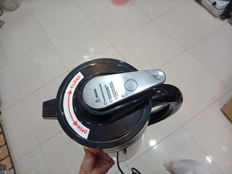 چایساز برقی مارادو مدلMA-3304/کتری برقی مارادوMa-3304
