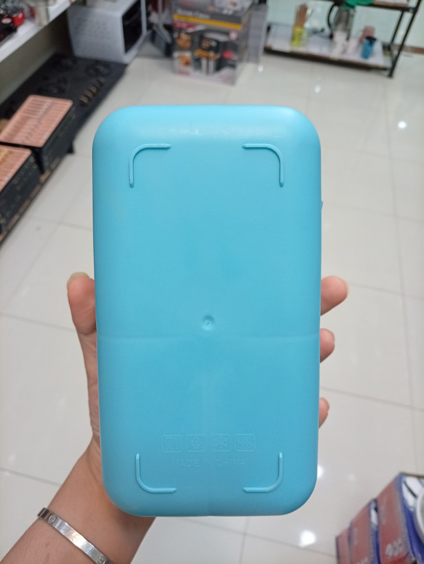 ظرف غذا مدل مستطیلی به همراه قاشق و چنگال
