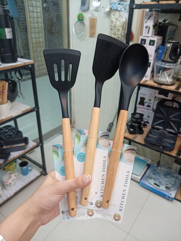 کفگیر سیلیکونی دسته بامبو/ملاقه سیلیکونی دسته بامبو/کفگیر سیلیکونی شیار دار دسته بامبو/ابزار تک سیلیکونی دسته بامبو