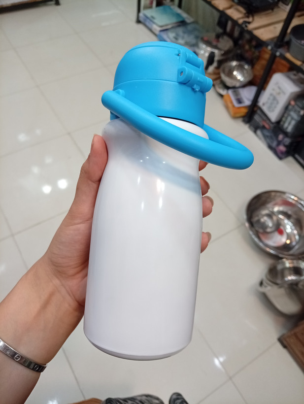فلاسک کودک مدل لبوبو بازیگوش گنجایش 0.5 لیتر
