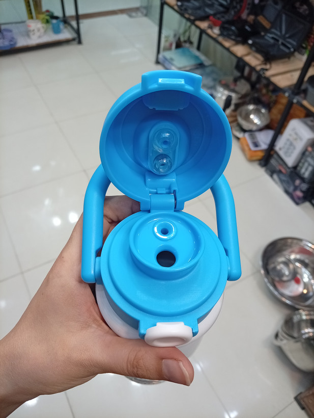 فلاسک کودک مدل لبوبو بازیگوش گنجایش 0.5 لیتر